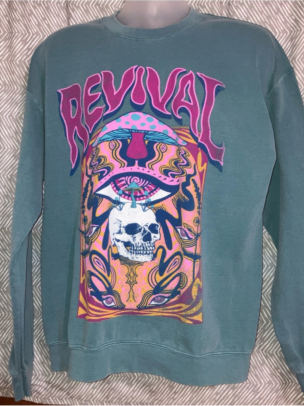 Urban Outfitters Project Social T Revival Sweatshirt Mens S/M Graphic